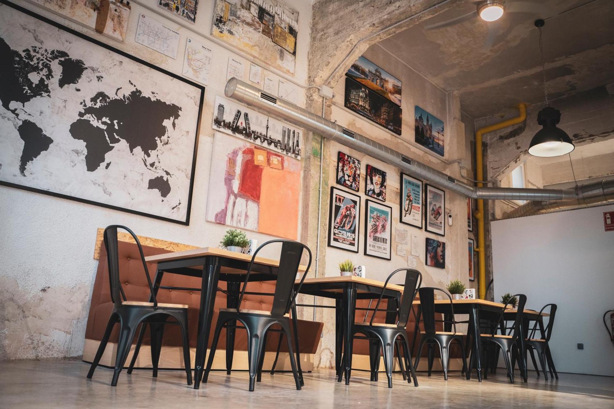 Gallery Hostel Madrid Residencia Zewnętrze zdjęcie